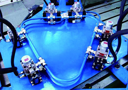 伺服系統(tǒng)(圖3) 伺服系統(tǒng)(圖3)